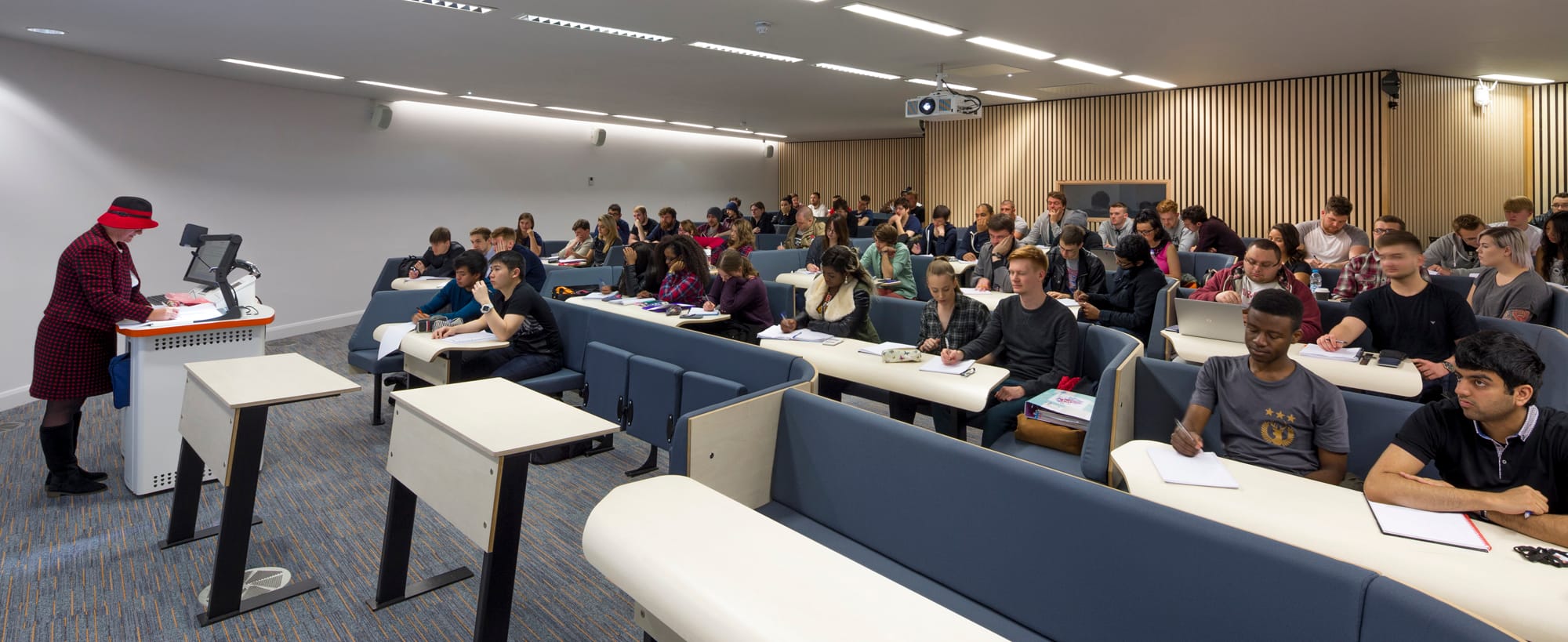 TEESSIDE UNIVERSITY: THE CURVE (Interiors) - Austin-Smith:Lord