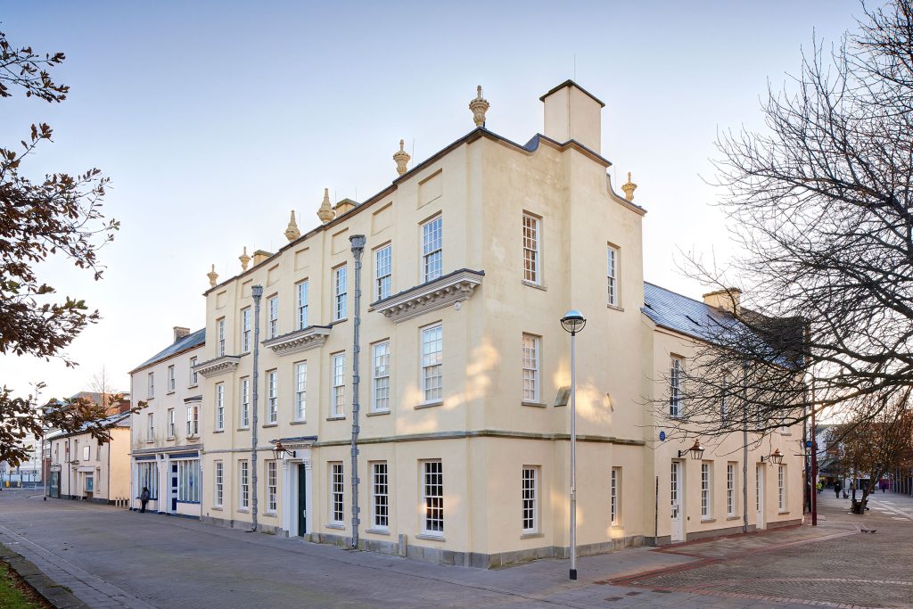 Llanelly House, Carmarthenshire